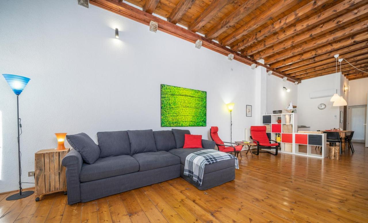 Vista Matteotti- Udine Center Apartment Bagian luar foto